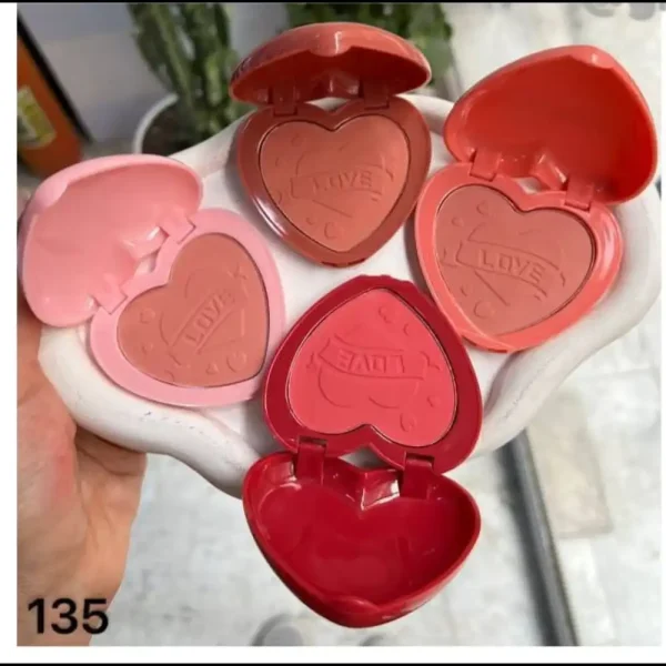 رژگونه کرمی هدا